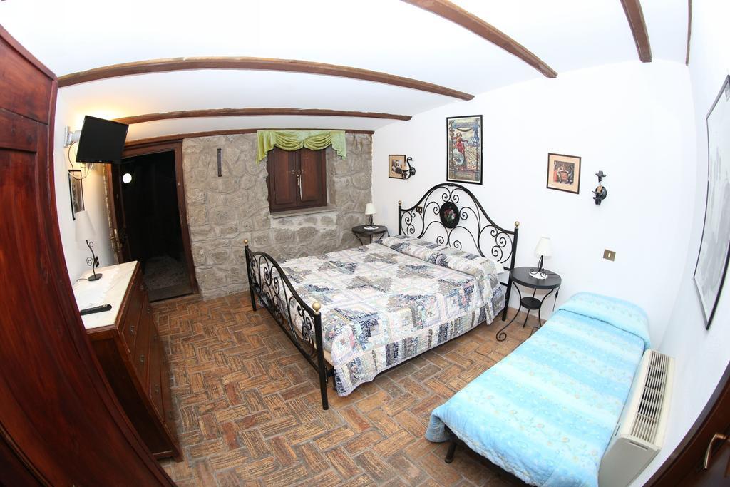 ג'נצאנו די רומא Agriturismo Monte Due Torri מראה חיצוני תמונה